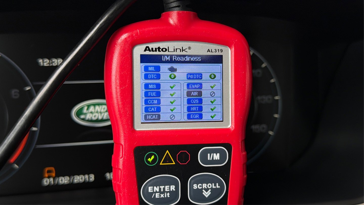 Used 2016 Land Rover Range Rover HSE image 10