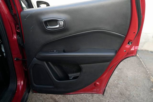 Used 2020 Jeep Compass Latitude image 33