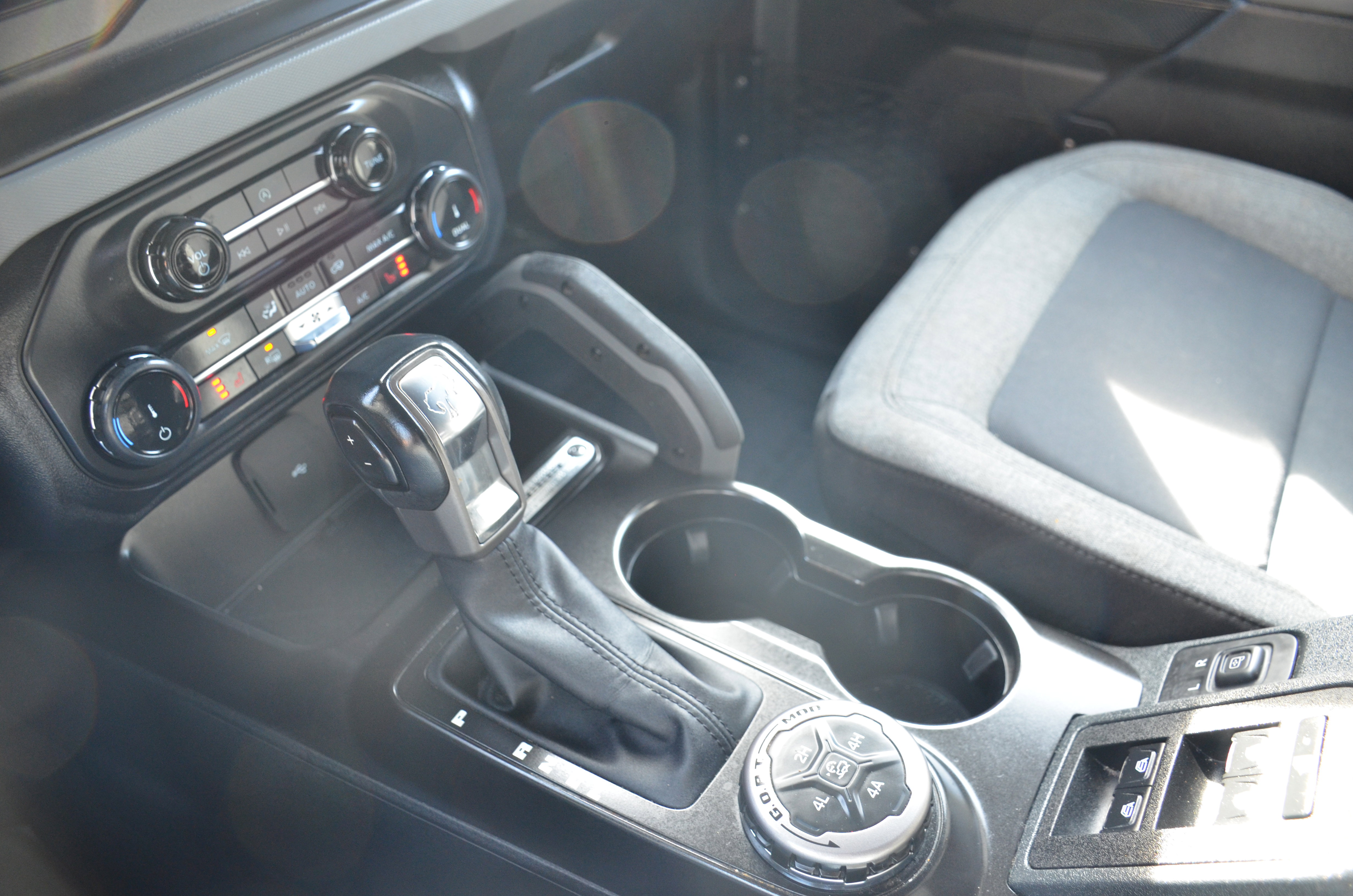 Used 2022 Ford Bronco Big Bend w/ Sasquatch Package image 14