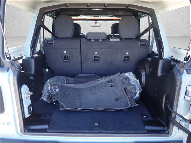 Used 2023 Jeep Wrangler Unlimited w/ 8.4" Radio Group AWD/4WD image 8