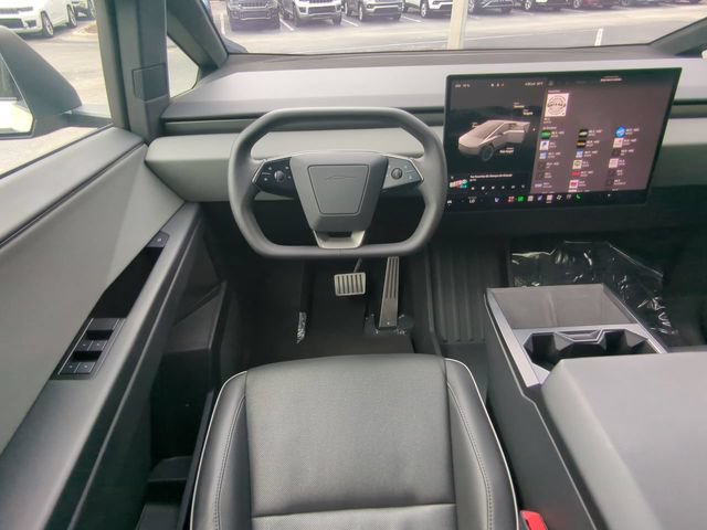 Used 2024 Tesla Cybertruck AWD Crew Cab image 16