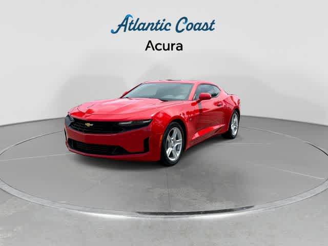 Used 2022 Chevrolet Camaro LT RWD image 4