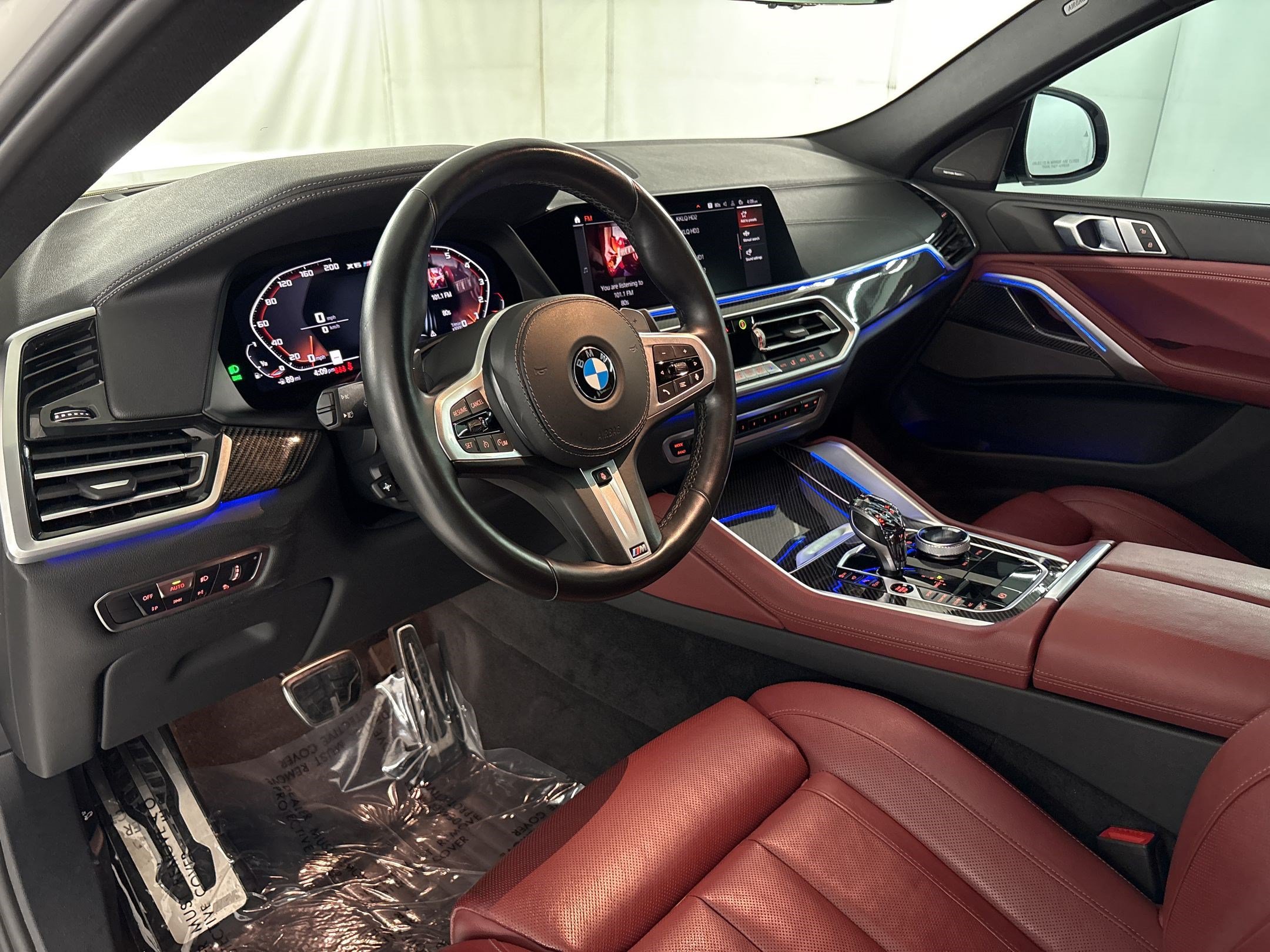 Used 2022 BMW X6 M50i w/ Executive Package AWD/4WD image 4
