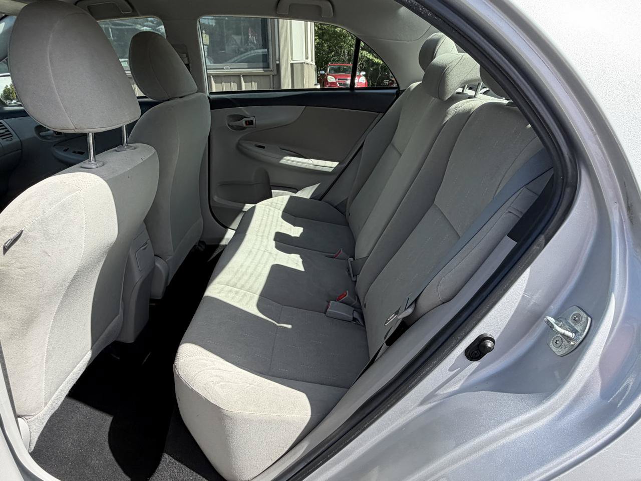 Used 2012 Toyota Corolla L FWD image 9
