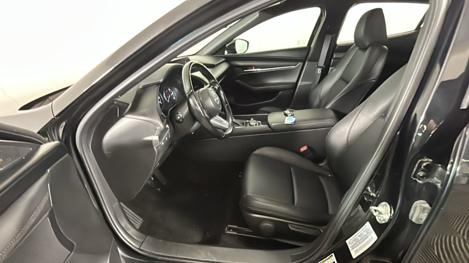 Used 2025 MAZDA MAZDA3 s Sport FWD image 13