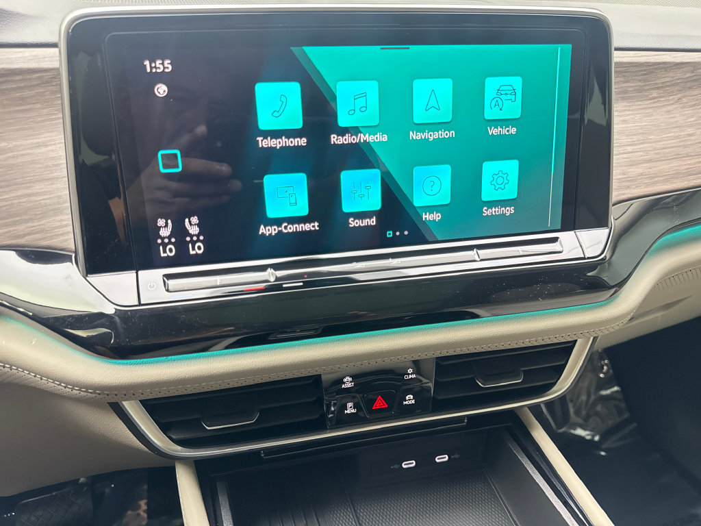 Used 2025 Volkswagen Atlas SEL AWD/4WD image 68