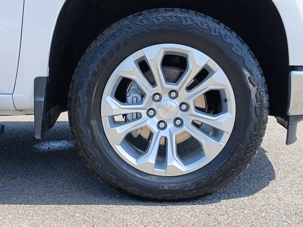 Used 2025 Chevrolet Silverado 1500 LTZ image 34