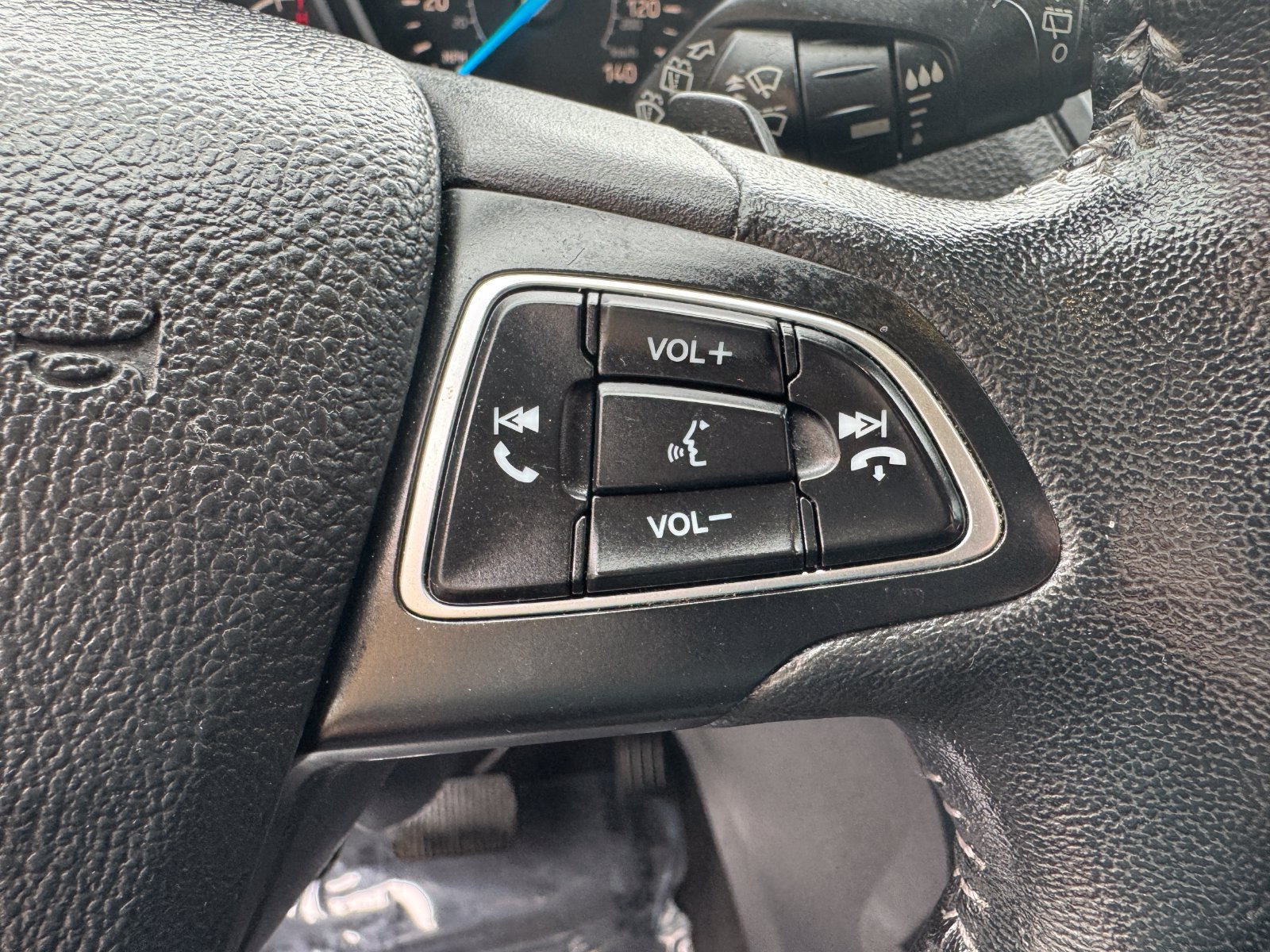 Used 2017 Ford Escape Titanium AWD/4WD image 30