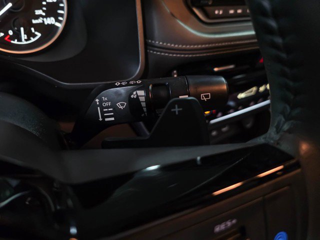 Used 2022 Nissan Rogue SV w/ SV Premium Package image 23