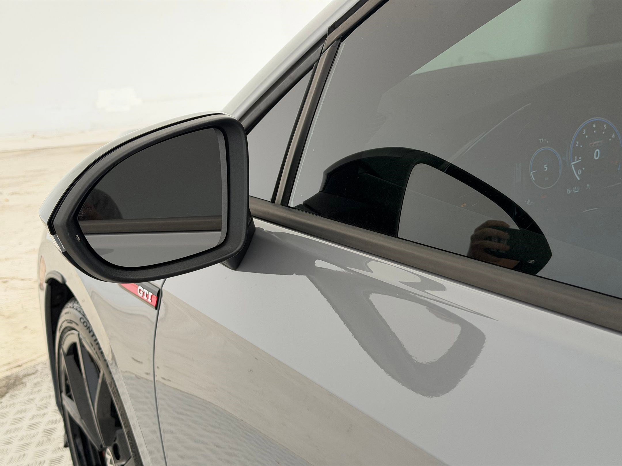 Used 2024 Volkswagen GTI SE w/ MDO Package image 23