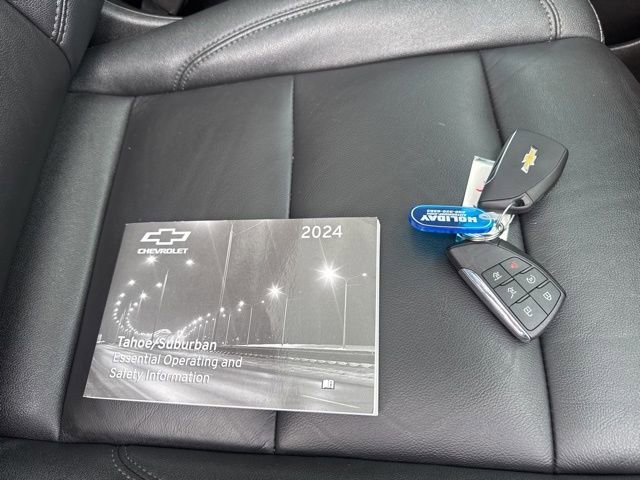 Used 2024 Chevrolet Tahoe Z71 w/ Luxury Package image 24