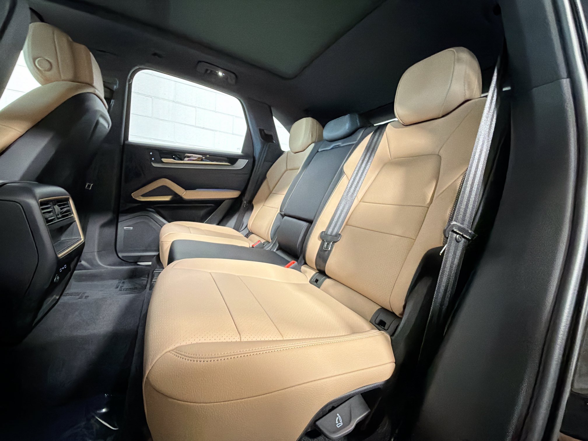 Certified 2026 Porsche Cayenne AWD/4WD image 20