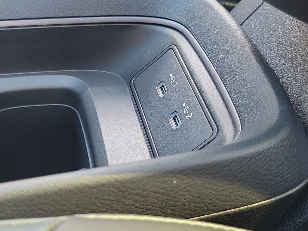 New 2026 Nissan Leaf Platinum+ w/ Cargo Package (Platinum+) image 10