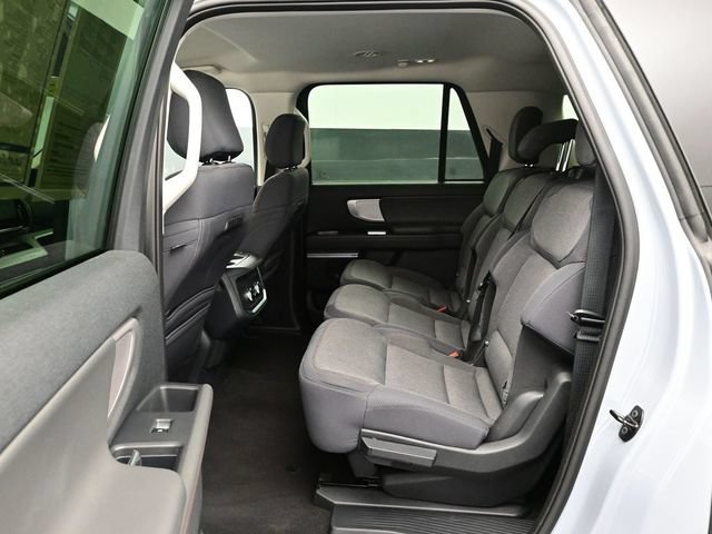 Used 2025 Ford Expedition Max Active AWD/4WD image 14