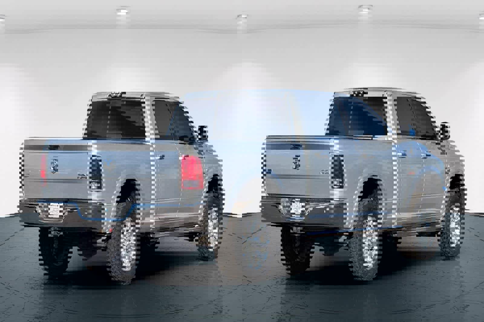 Used 2018 RAM 2500 Laramie image 2