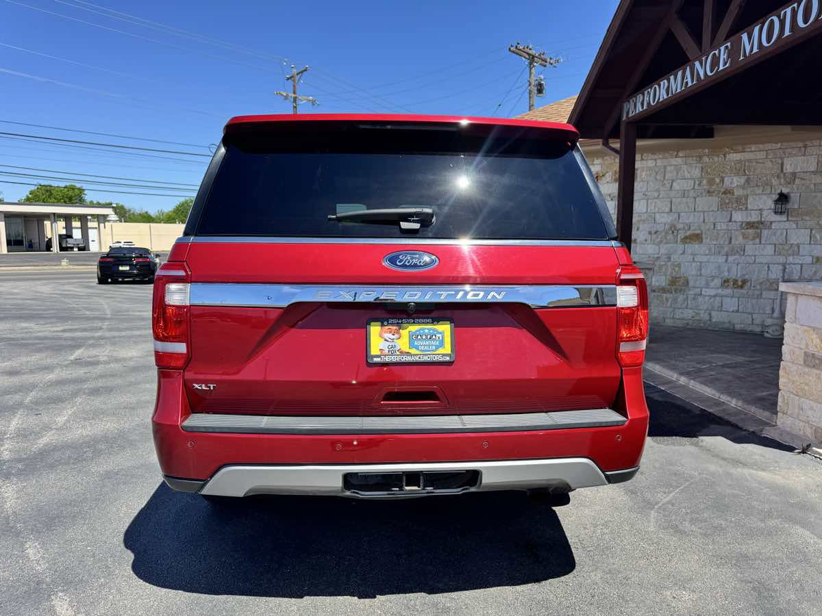 Used 2021 Ford Expedition XLT RWD image 3