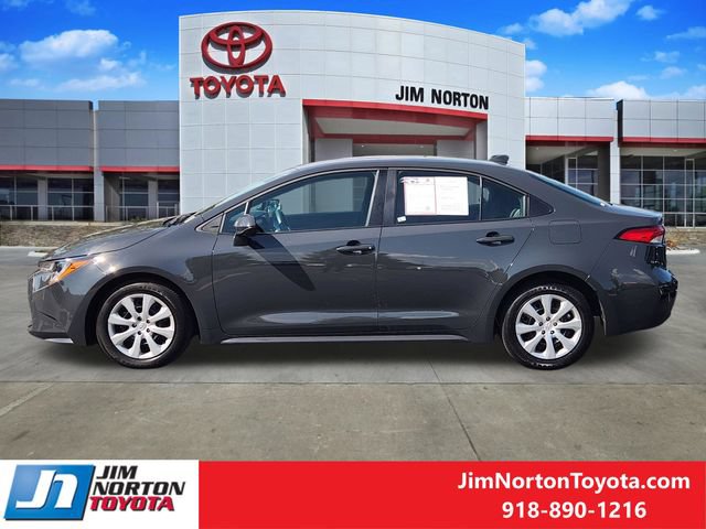 Used 2026 Toyota Corolla LE FWD image 4