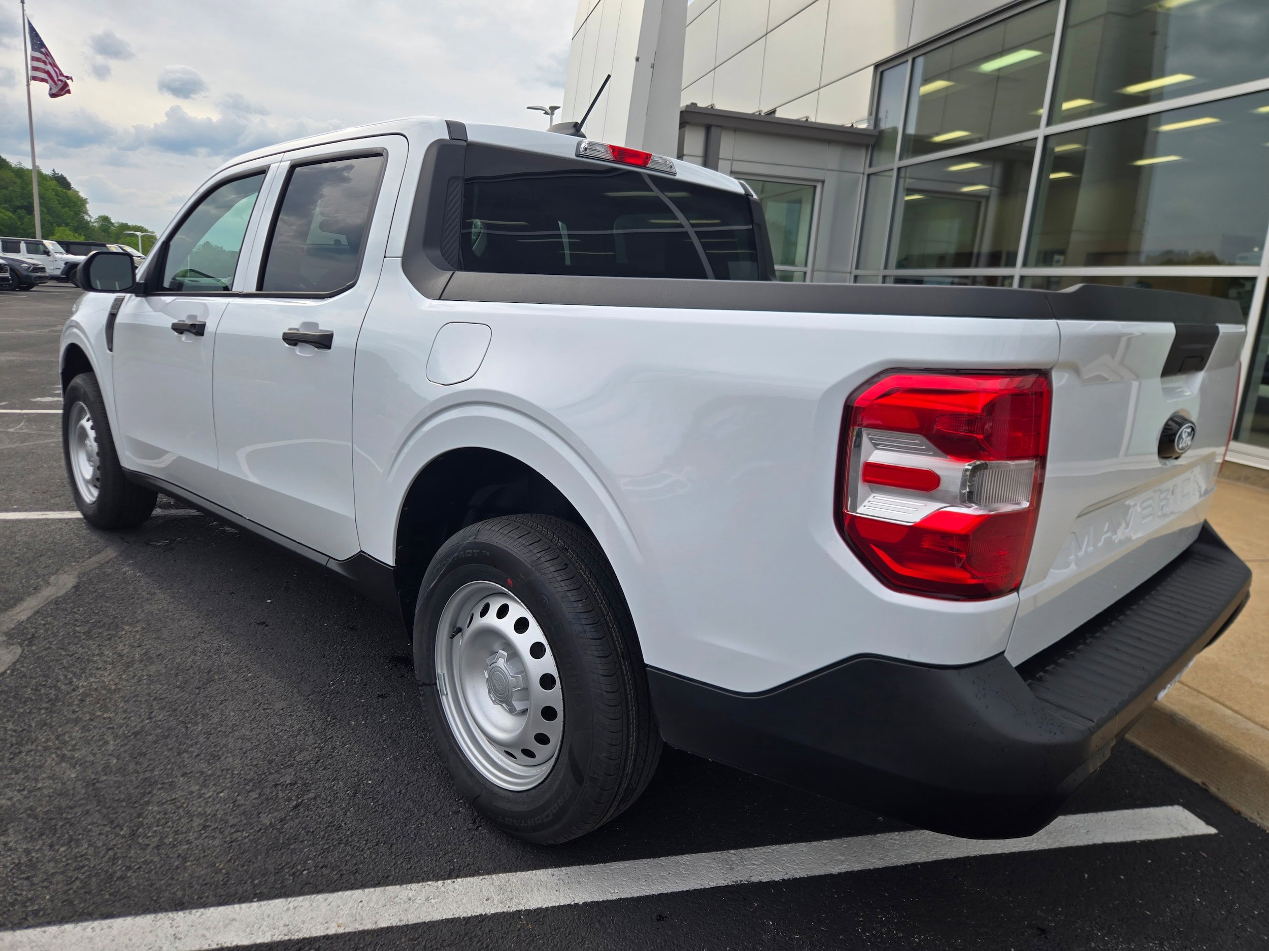 New 2026 Ford Maverick XL FWD image 7