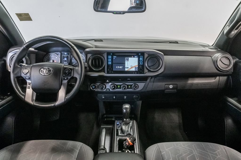 Used 2016 Toyota Tacoma TRD Off-Road w/ Towing Package AWD/4WD image 24
