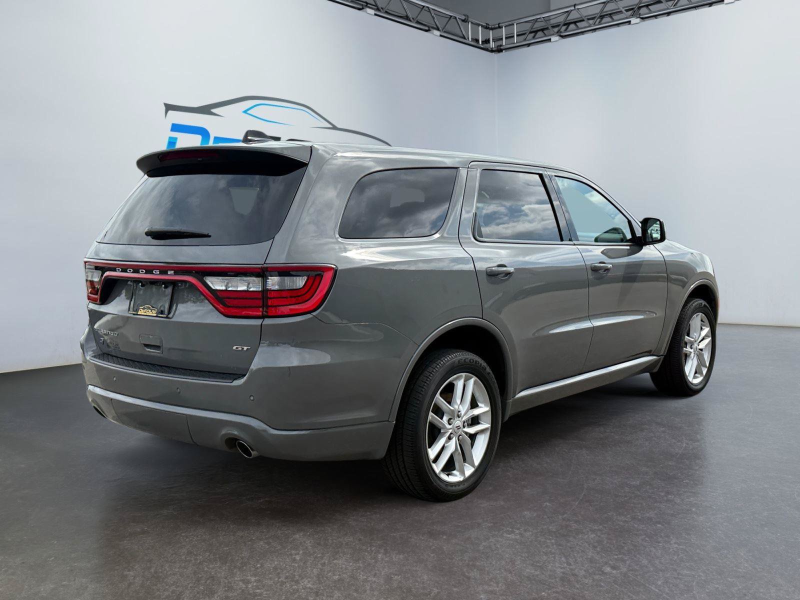 Used 2025 Dodge Durango GT AWD/4WD image 3