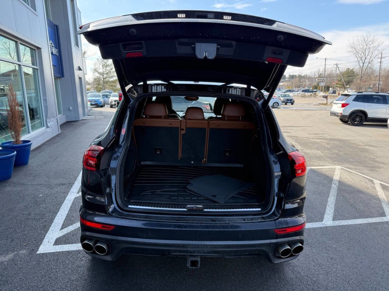 Used 2016 Porsche Cayenne S AWD/4WD image 12
