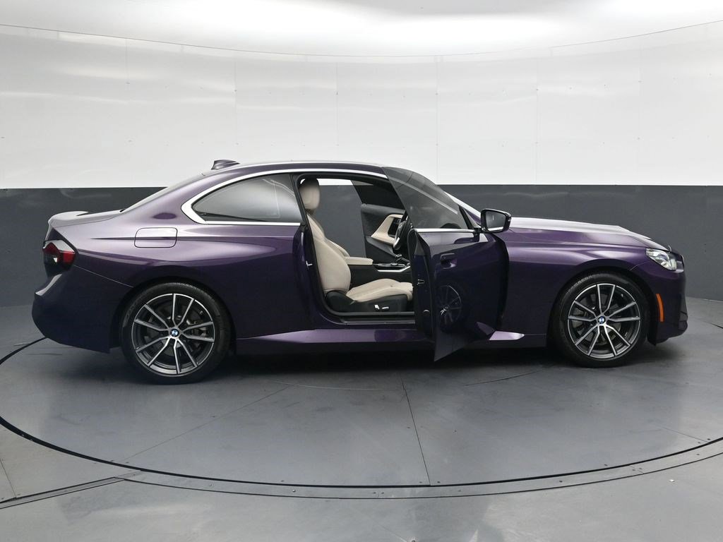 Used 2022 BMW 230i Coupe w/ Premium Package 2 RWD image 39