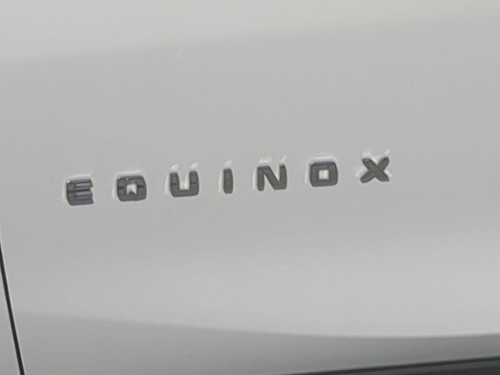 Used 2024 Chevrolet Equinox LS FWD image 10
