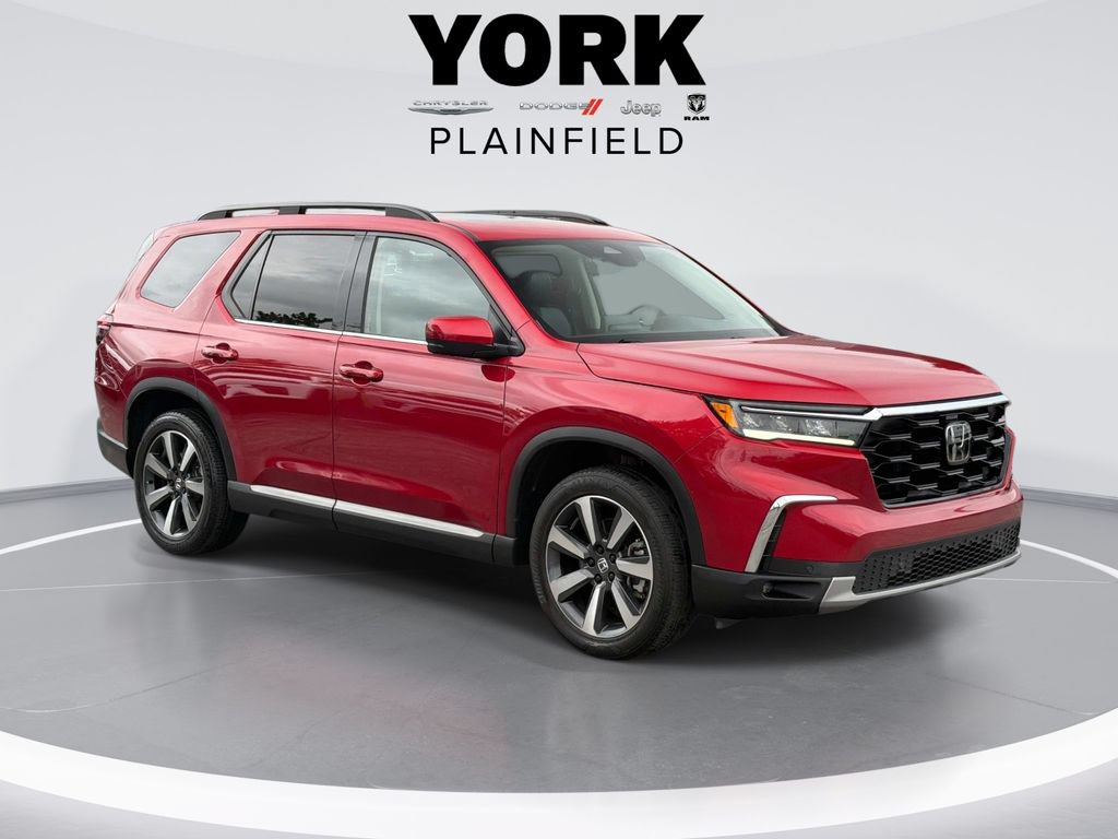 Used 2024 Honda Pilot Touring image 3