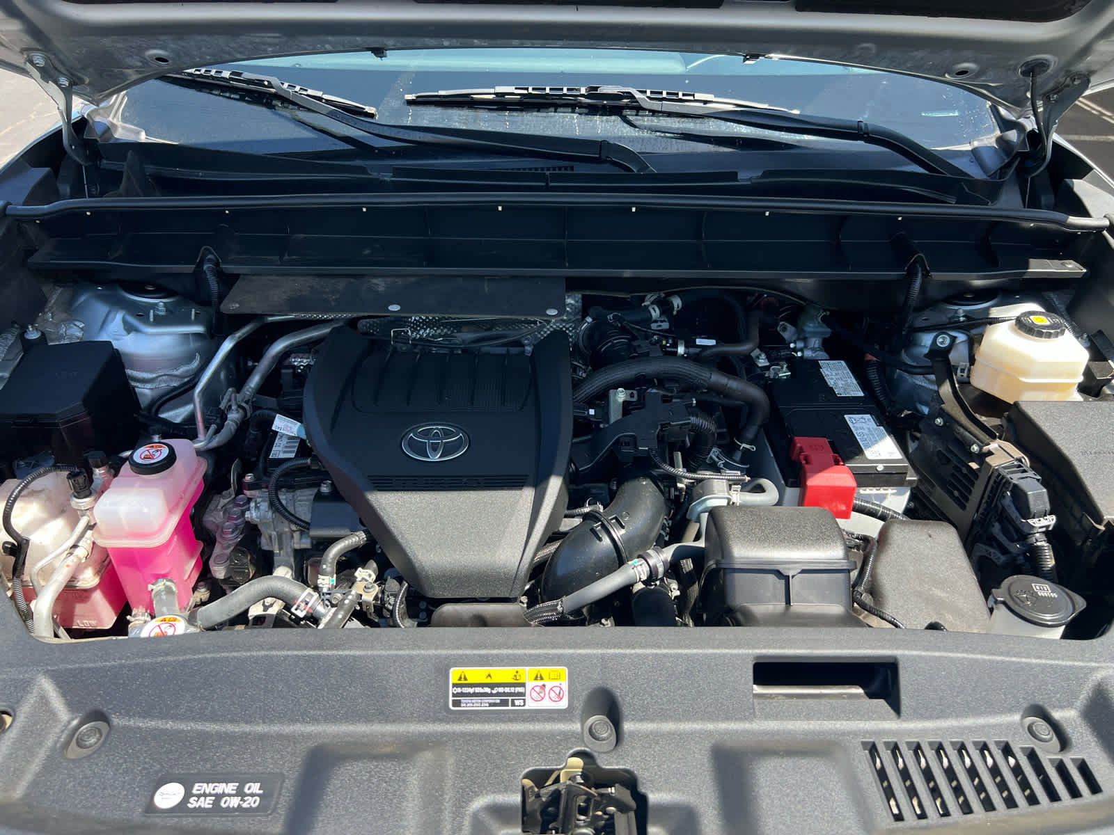 Used 2023 Toyota Highlander XLE AWD/4WD image 3