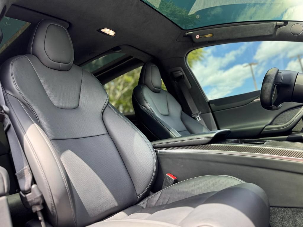 Used 2022 Tesla Model X Plaid AWD/4WD image 31