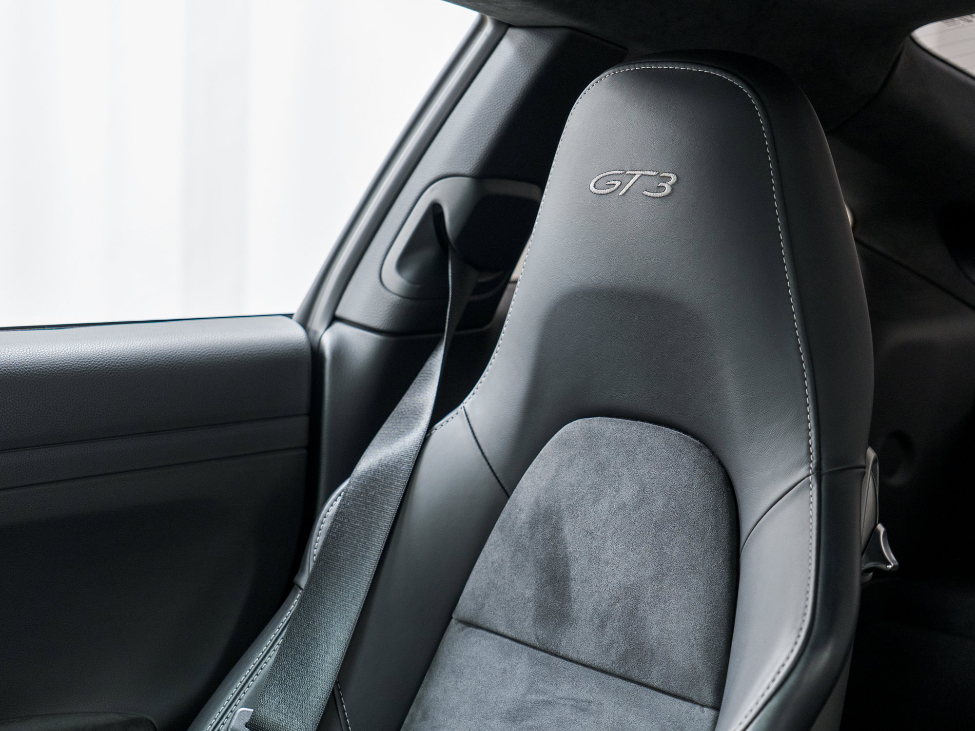 Certified 2014 Porsche 911 GT3 image 18