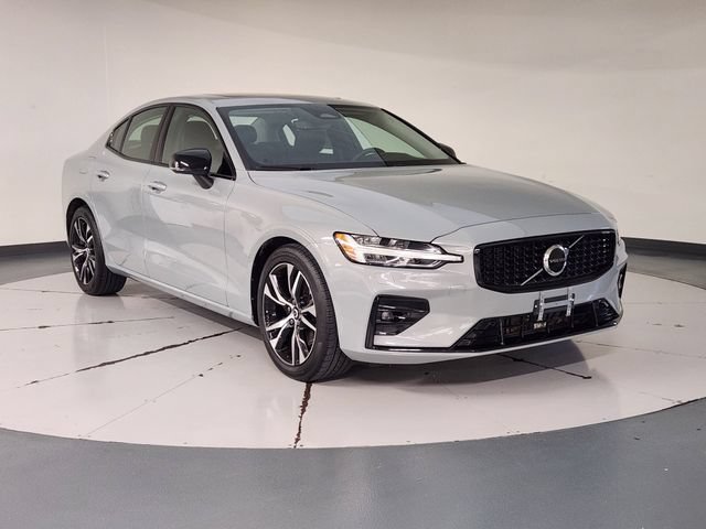 Certified 2025 Volvo S60 B5 Core FWD image 7
