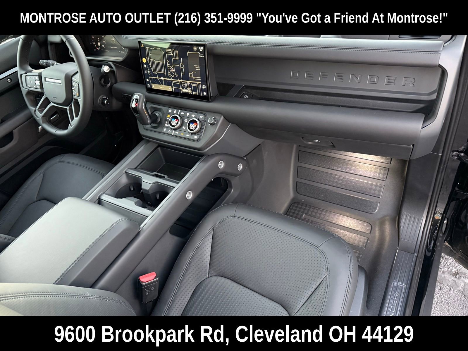 New 2025 Land Rover Defender 90 S image 13