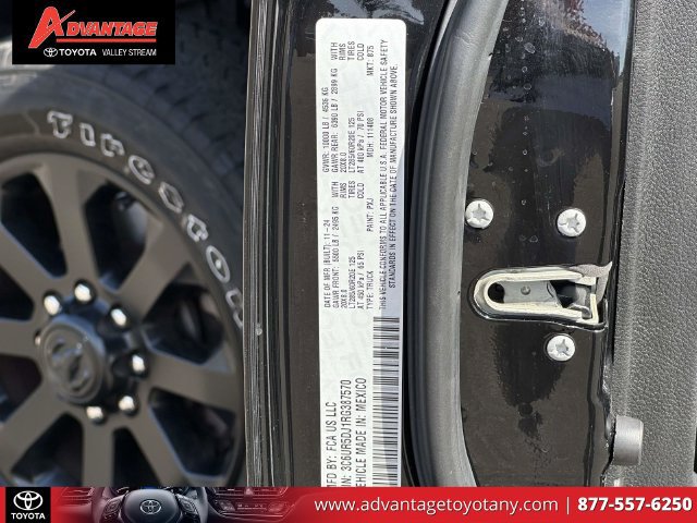 Used 2024 RAM 2500 Big Horn w/ Night Edition AWD/4WD image 23