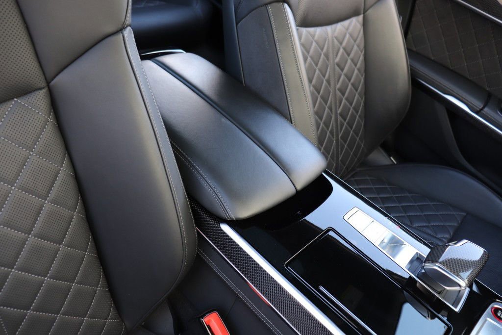 Used 2023 Audi S8 AWD/4WD image 54