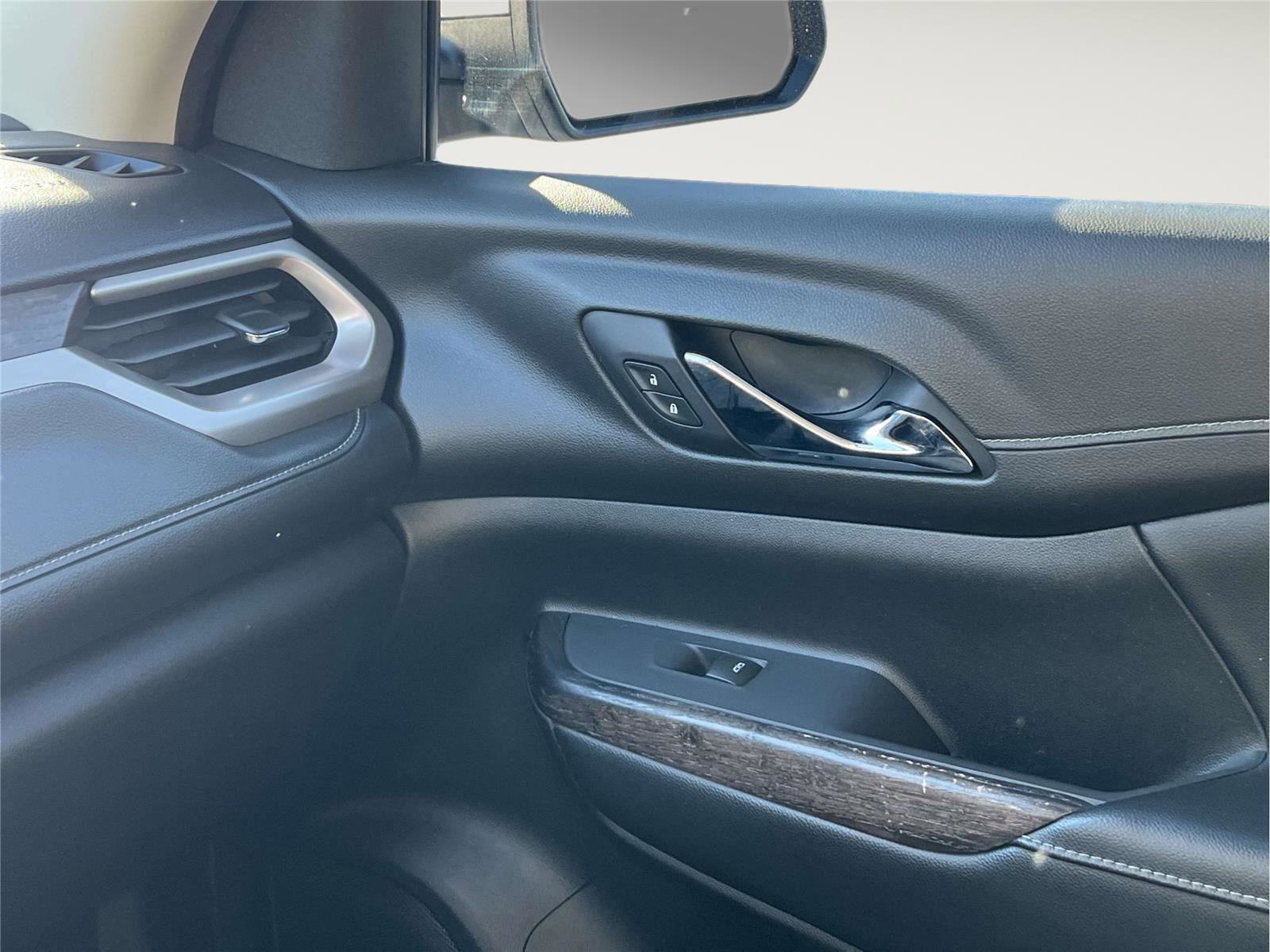 Used 2021 GMC Acadia Denali w/ Denali Ultimate Package image 38