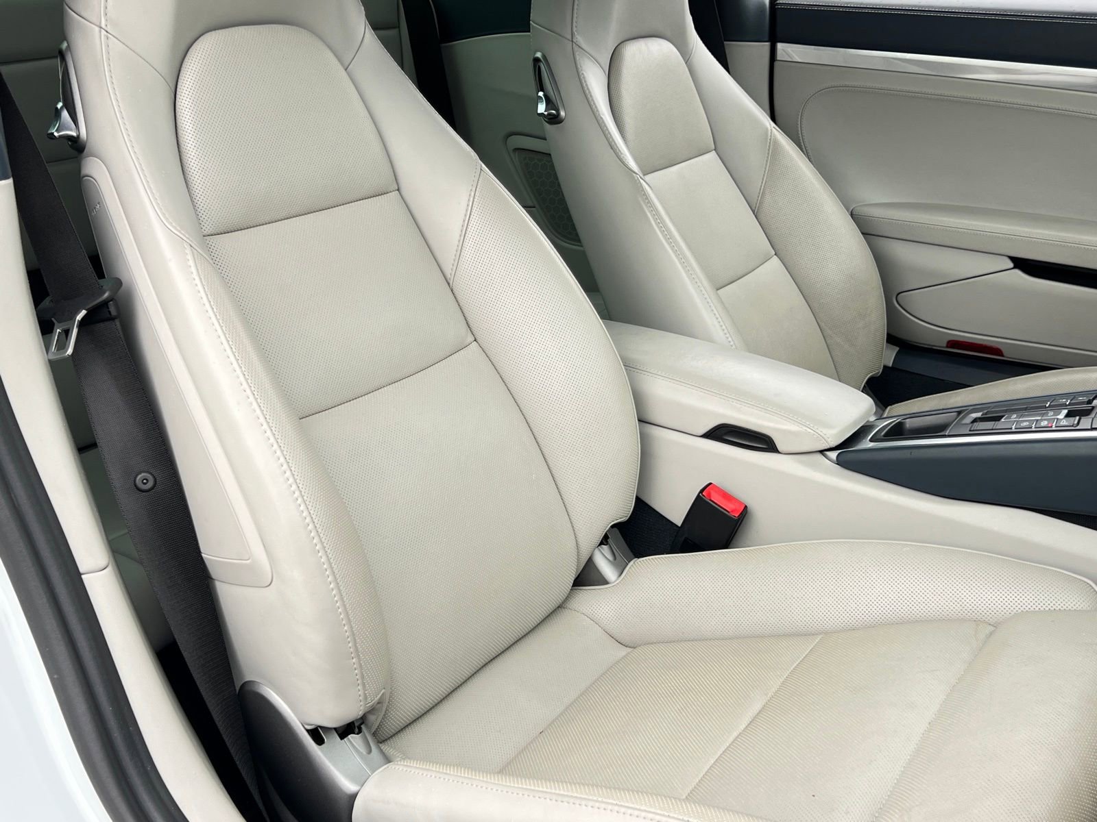 Certified 2019 Porsche 911 Targa 4 AWD/4WD image 20
