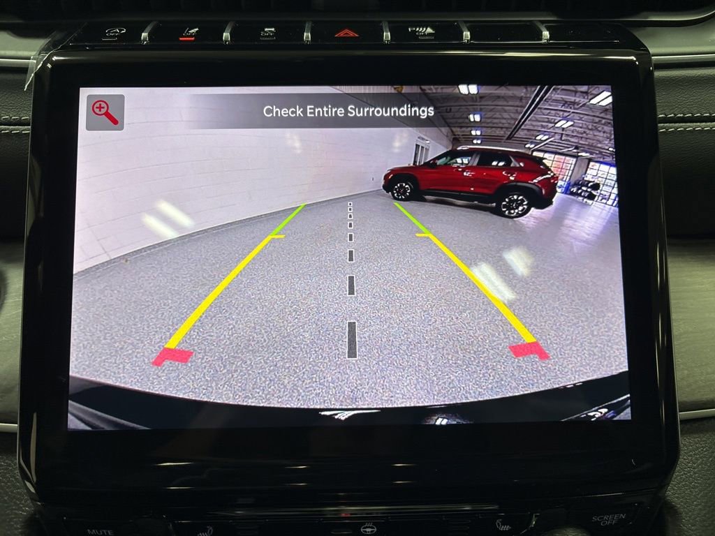 New 2025 Jeep Grand Cherokee Limited w/ Black Appearance Package image 17