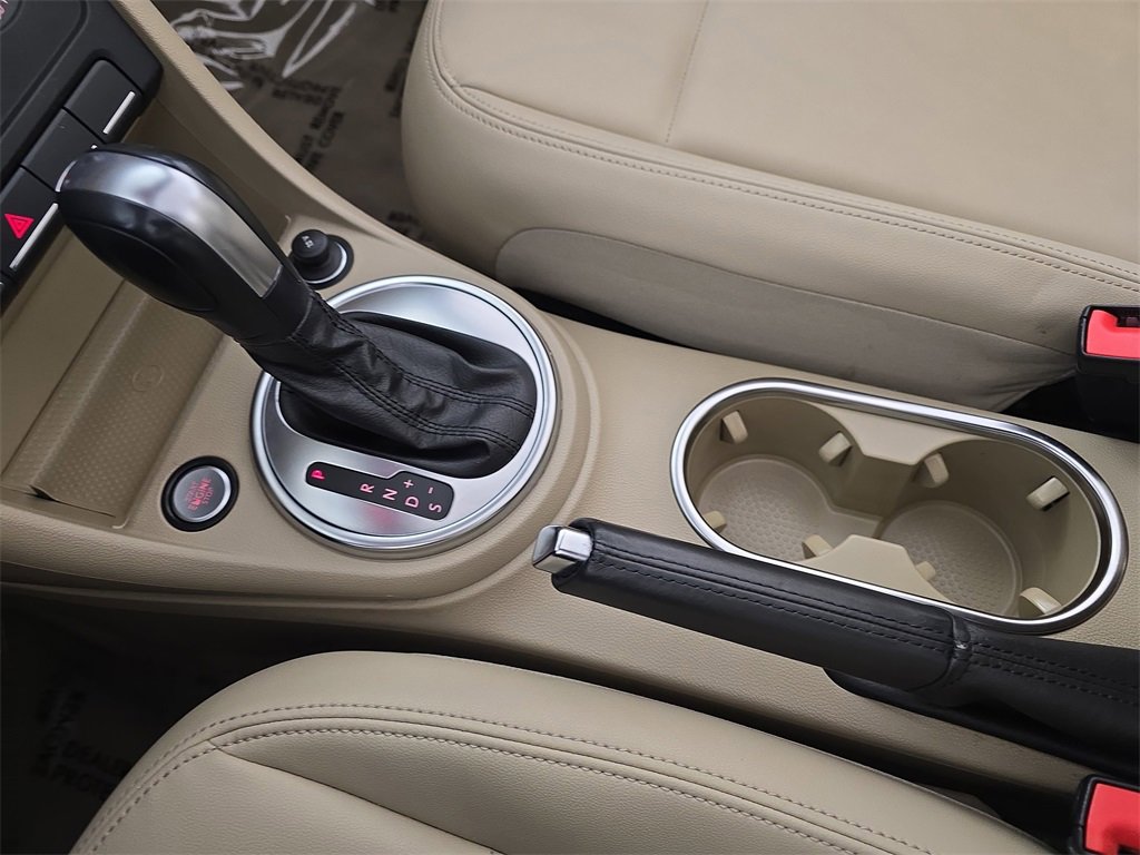 Used 2014 Volkswagen Beetle 2.5 image 26