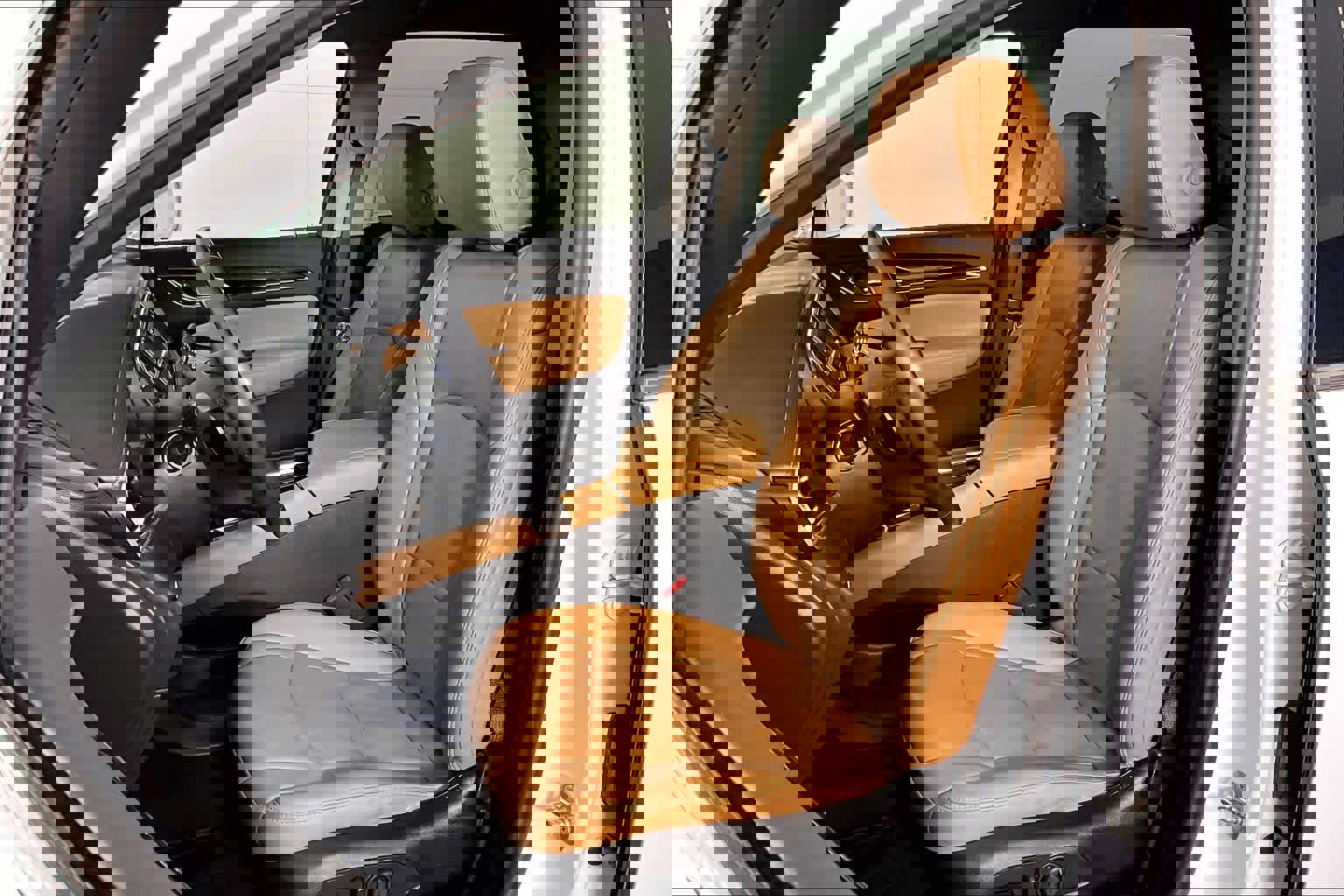 Used 2018 Buick Enclave Essence FWD image 7