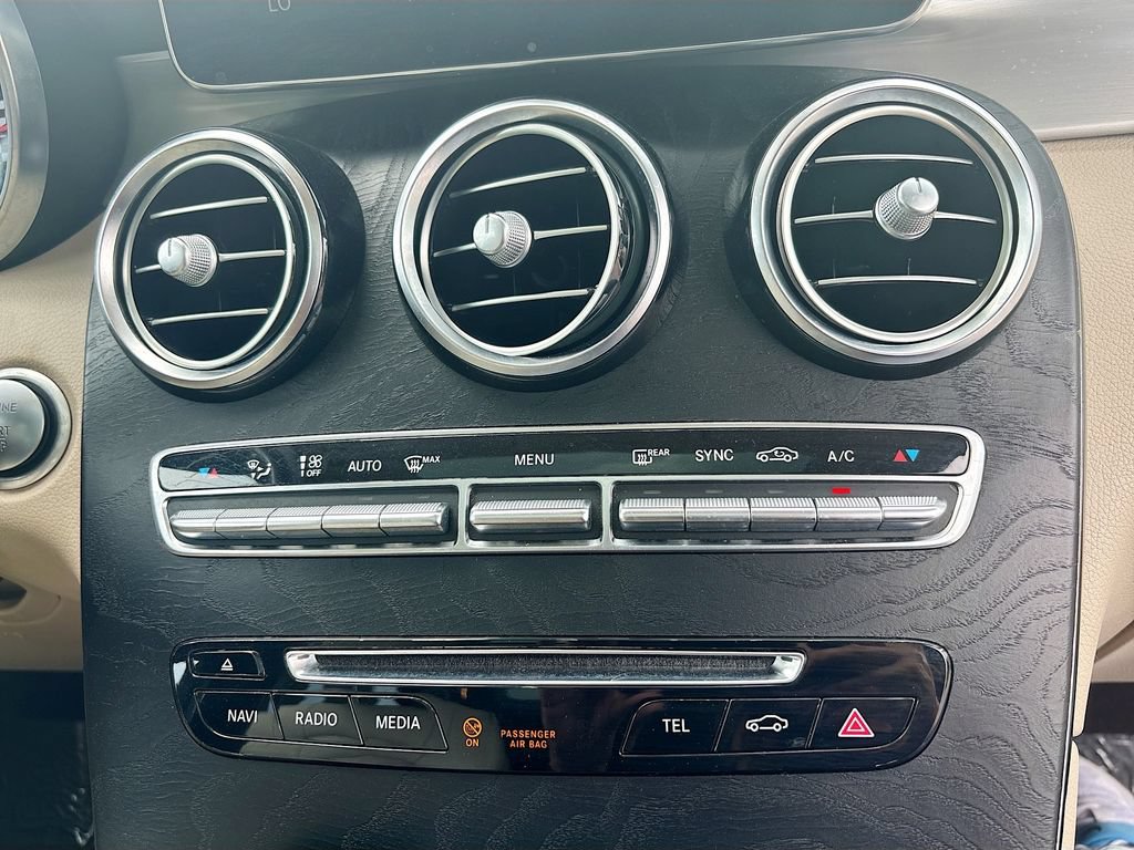 Used 2018 Mercedes-Benz GLC 43 AMG 4MATIC image 27