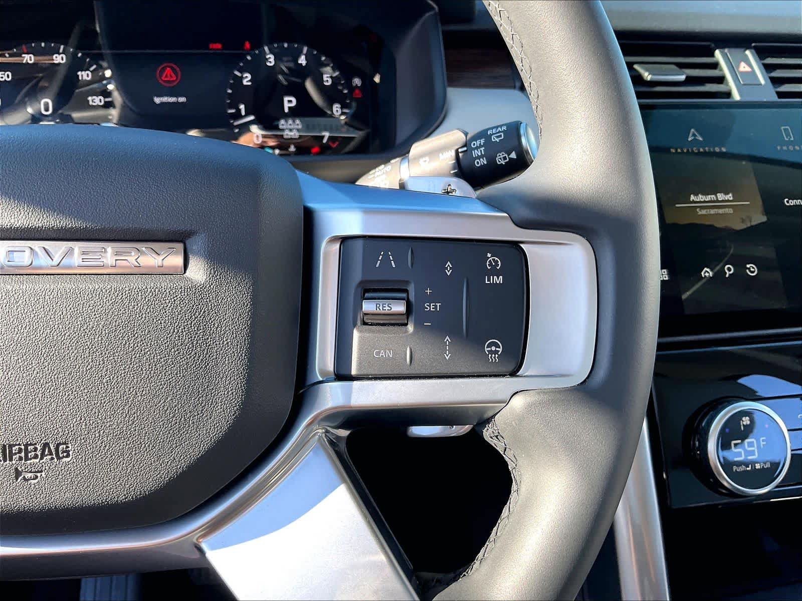 Used 2025 Land Rover Discovery S AWD/4WD image 22