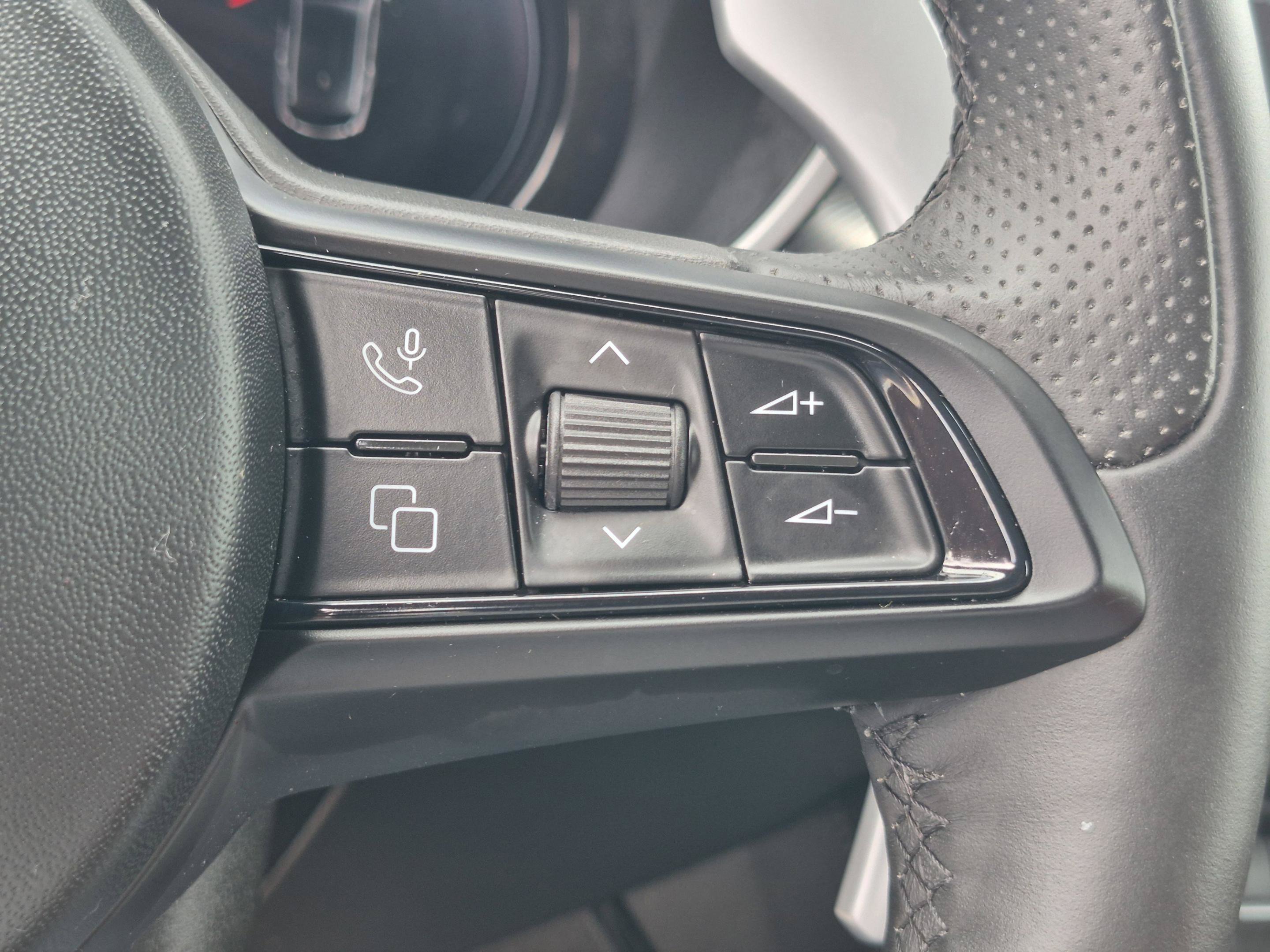 Used 2024 Alfa Romeo Stelvio Veloce AWD/4WD image 48
