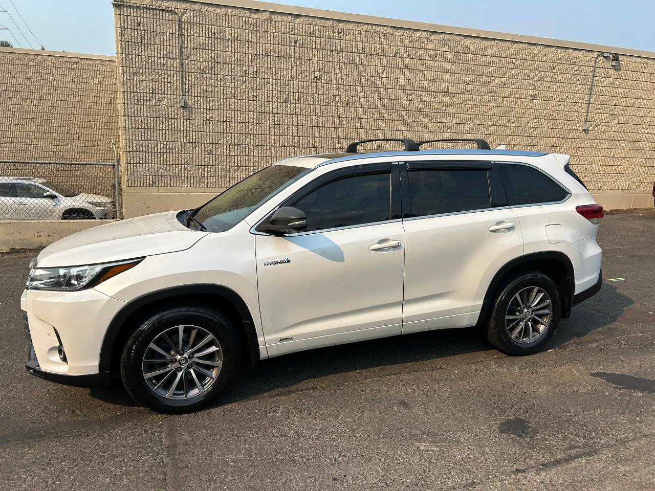 Used 2018 Toyota Highlander Limited Platinum AWD/4WD image 7