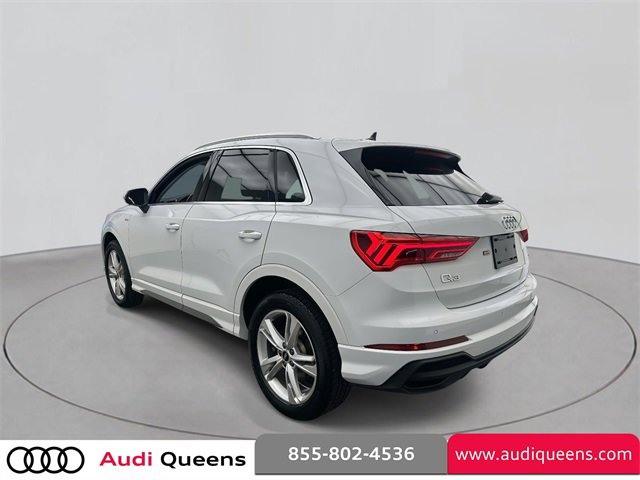 Certified 2023 Audi Q3 2.0T Premium w/ Convenience Package image 2