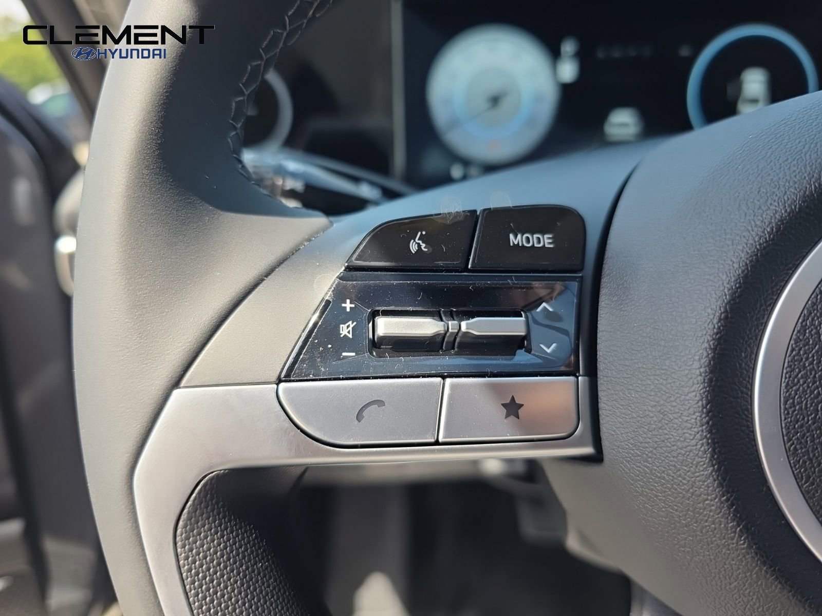 New 2025 Hyundai Elantra Limited image 14