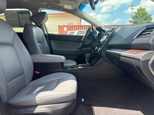 Used 2019 Subaru Outback 3.6R Limited AWD/4WD image 11