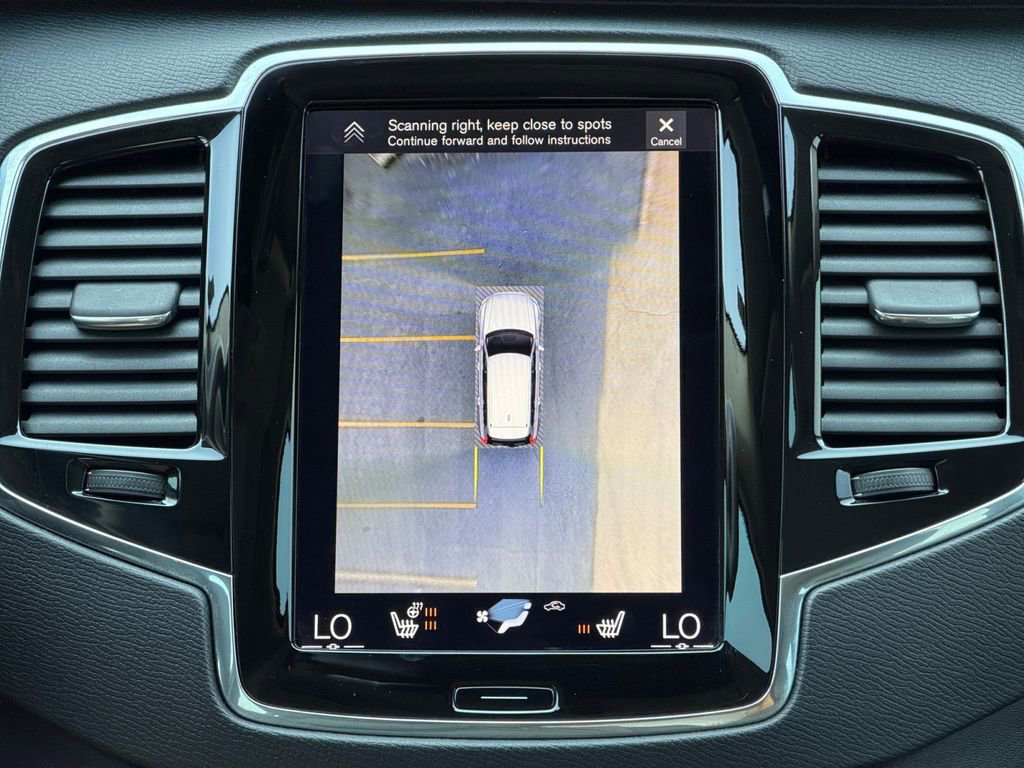 Used 2018 Volvo XC90 T5 Momentum w/ Convenience Package AWD/4WD image 12