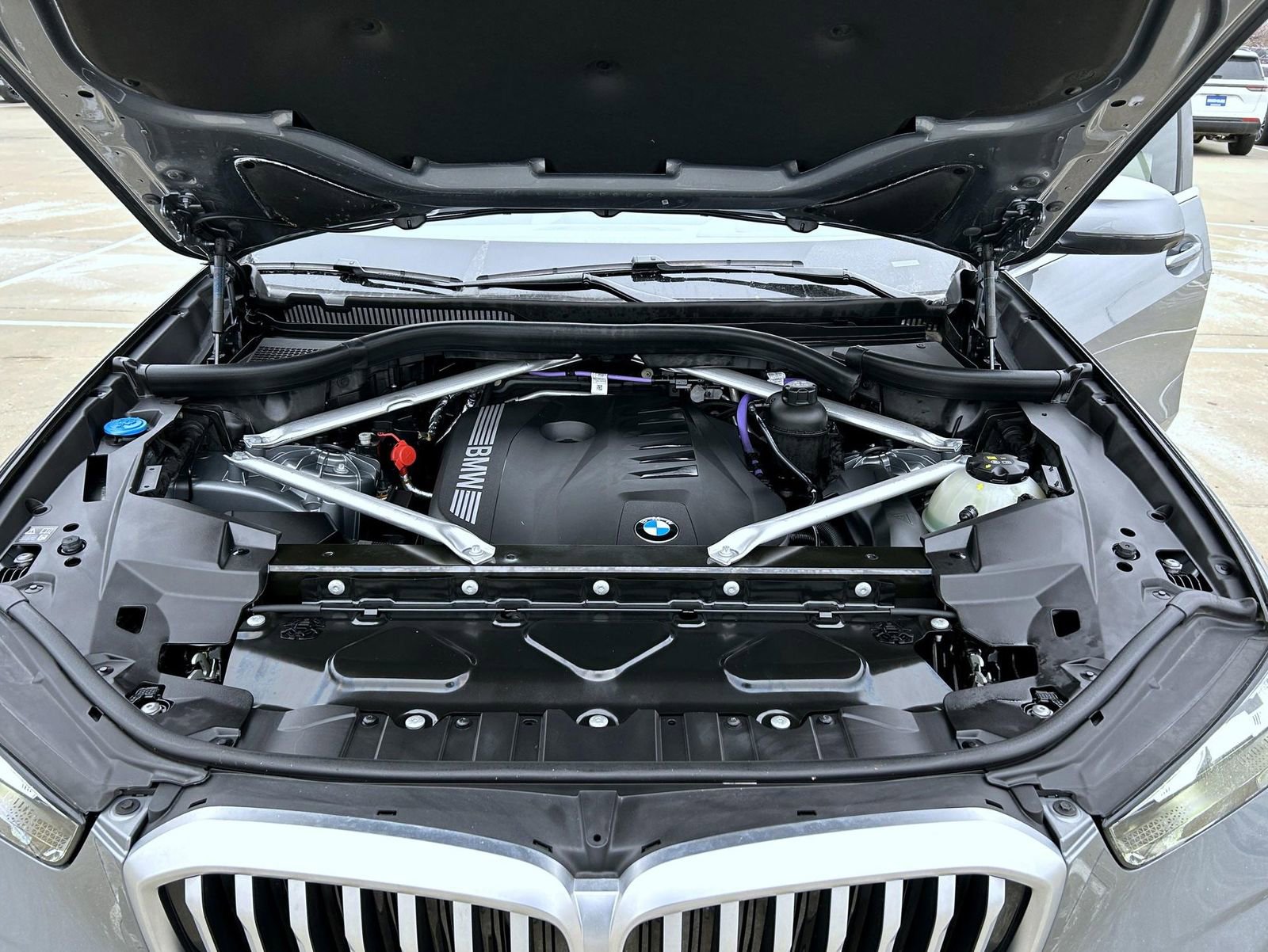 Used 2024 BMW X5 xDrive40i w/ Premium Package image 24