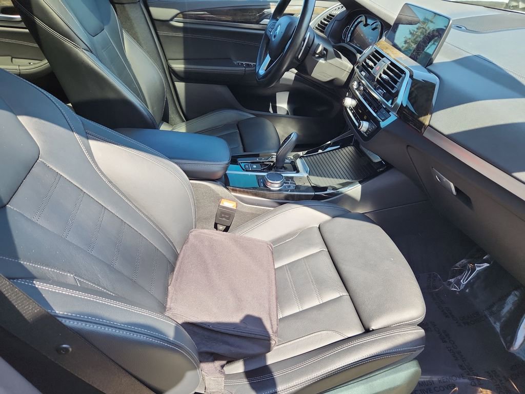 Used 2018 BMW X3 xDrive30i image 3